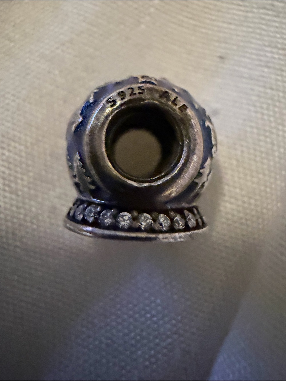 Pandora Winter 2017 Collection Christmas Night Blue Enamel Snow Globe Charm - Picture 3 of 3